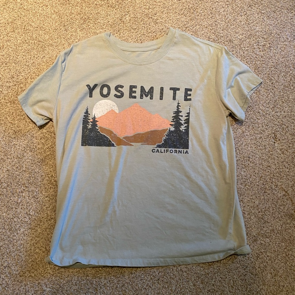 Yosemite pastel green t-shirt